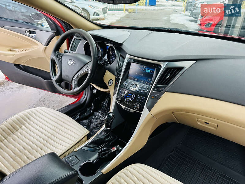 Седан Hyundai Sonata 2014 в Харькове