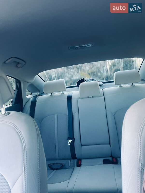 Седан Hyundai Sonata 2016 в Белгороде-Днестровском фото 13 Седан Hyundai Sonata 2016 в Белгороде-Днестровском