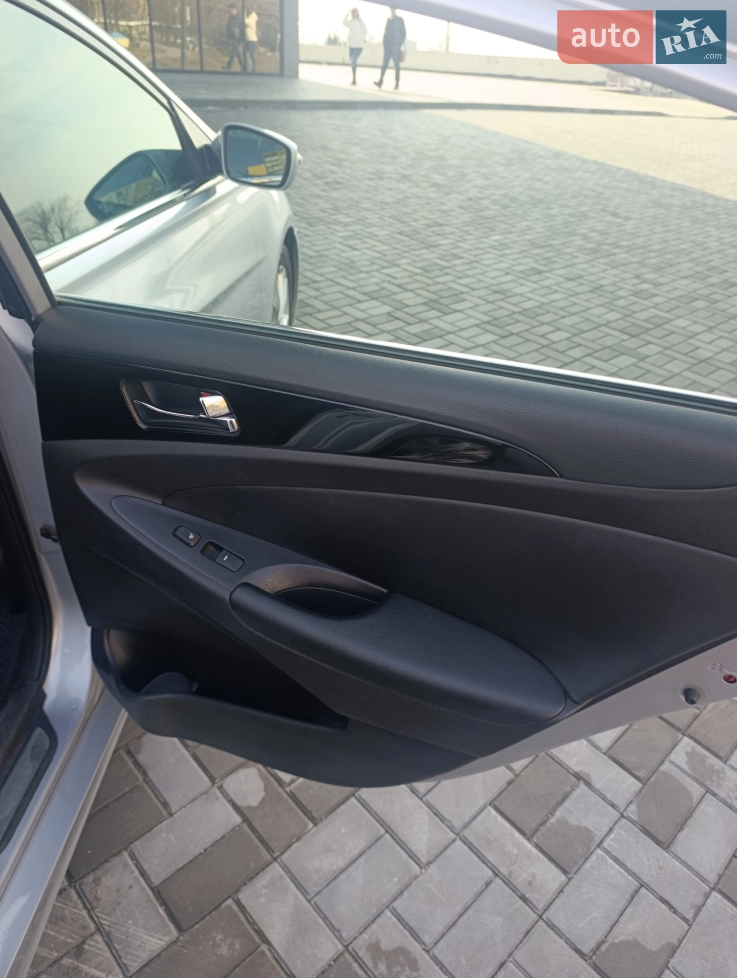 2013 Hyundai Sonata - мініатюра 14