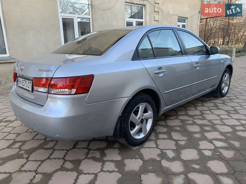 Седан Hyundai Sonata 2007 в Захарьевке