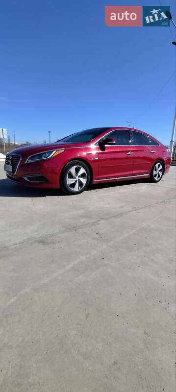 Седан Hyundai Sonata 2015 в Измаиле