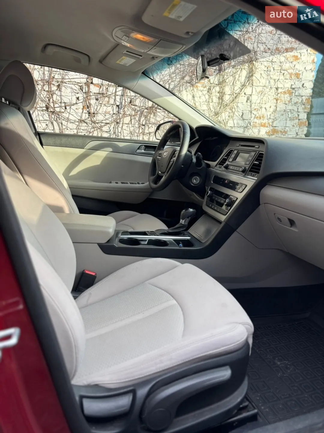 2014 Hyundai Sonata - мініатюра 16