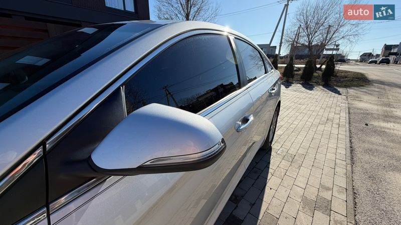 Седан Hyundai Sonata 2015 в Киеве