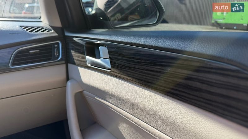 Седан Hyundai Sonata 2015 в Киеве
