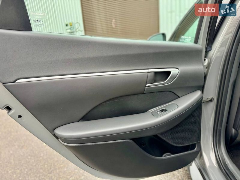 Седан Hyundai Sonata 2022 в Киеве