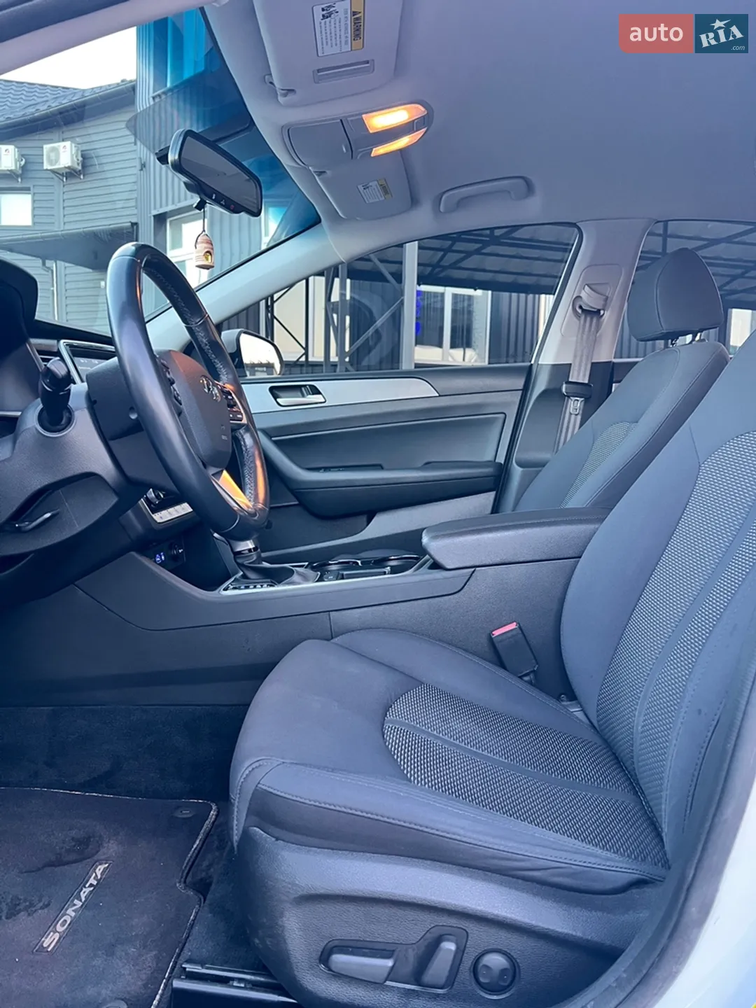 2017 Hyundai Sonata - мініатюра 22