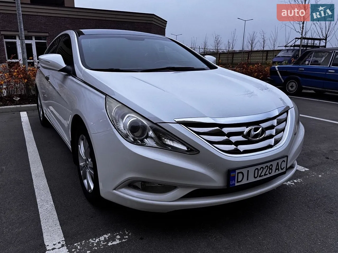 2010 Hyundai Sonata - мініатюра 17