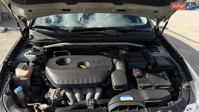 Седан Hyundai Sonata 2014 в Киеве фото 6 Седан Hyundai Sonata 2014 в Киеве