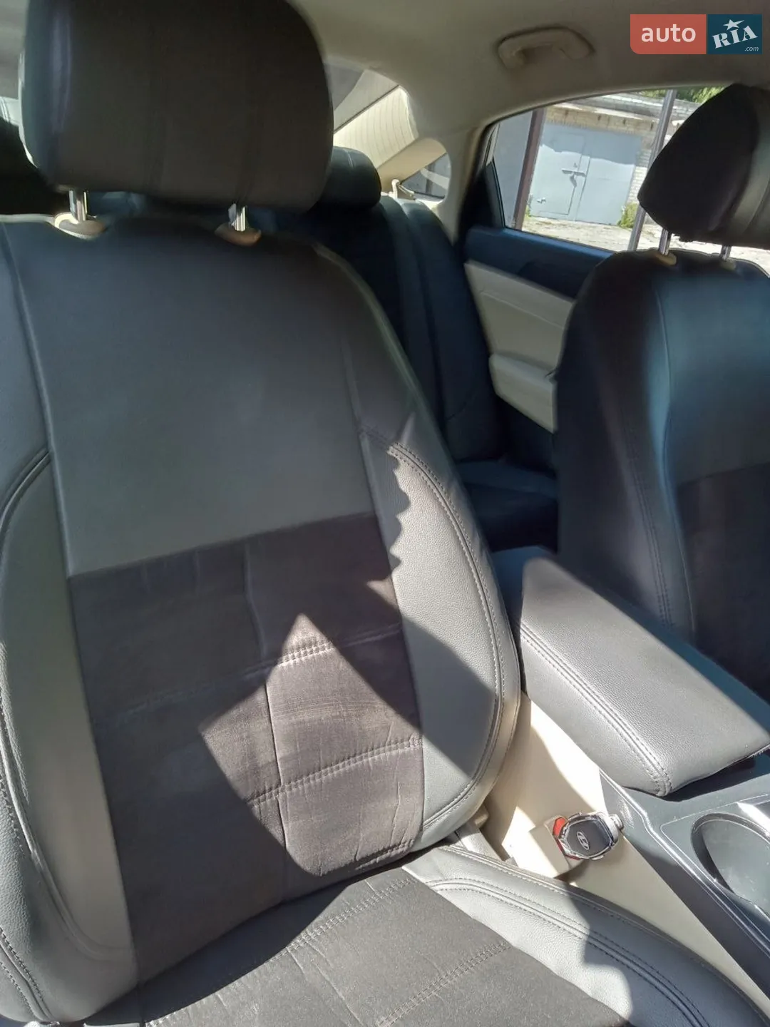 2016 Hyundai Sonata - мініатюра 19