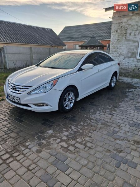 Седан Hyundai Sonata 2012 в Коростышеве