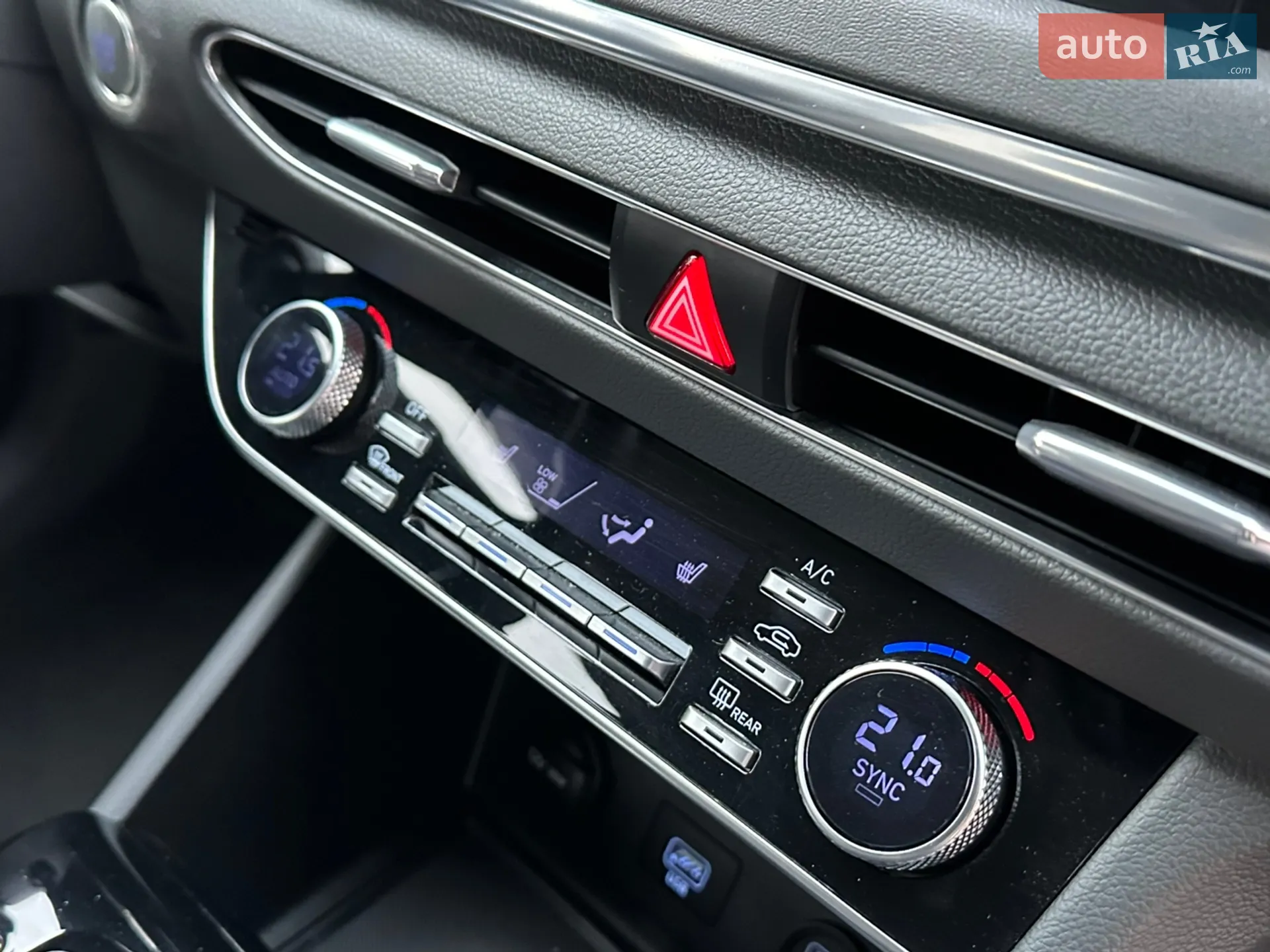 2020 Hyundai Sonata - мініатюра 38