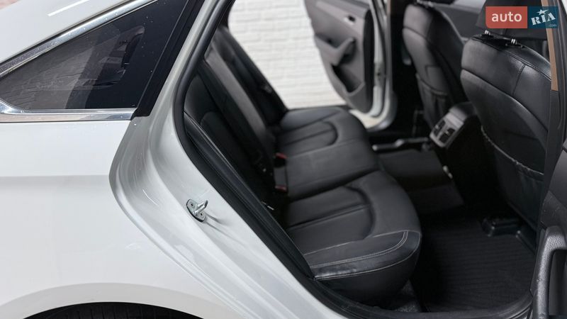 Седан Hyundai Sonata 2018 в Одессе