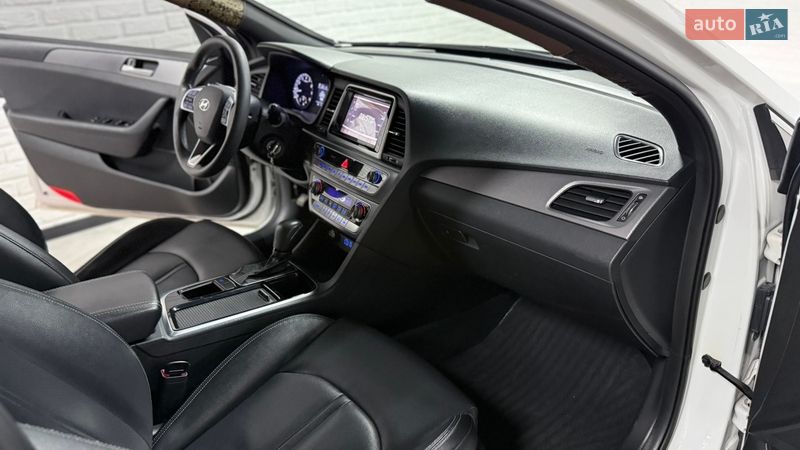 Седан Hyundai Sonata 2018 в Одессе