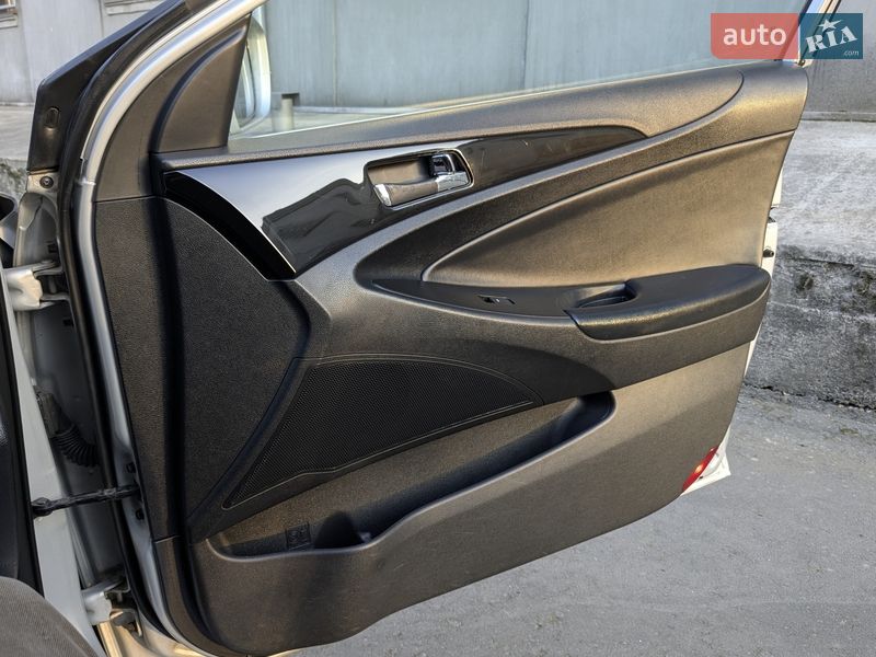 Седан Hyundai Sonata 2010 в Одессе