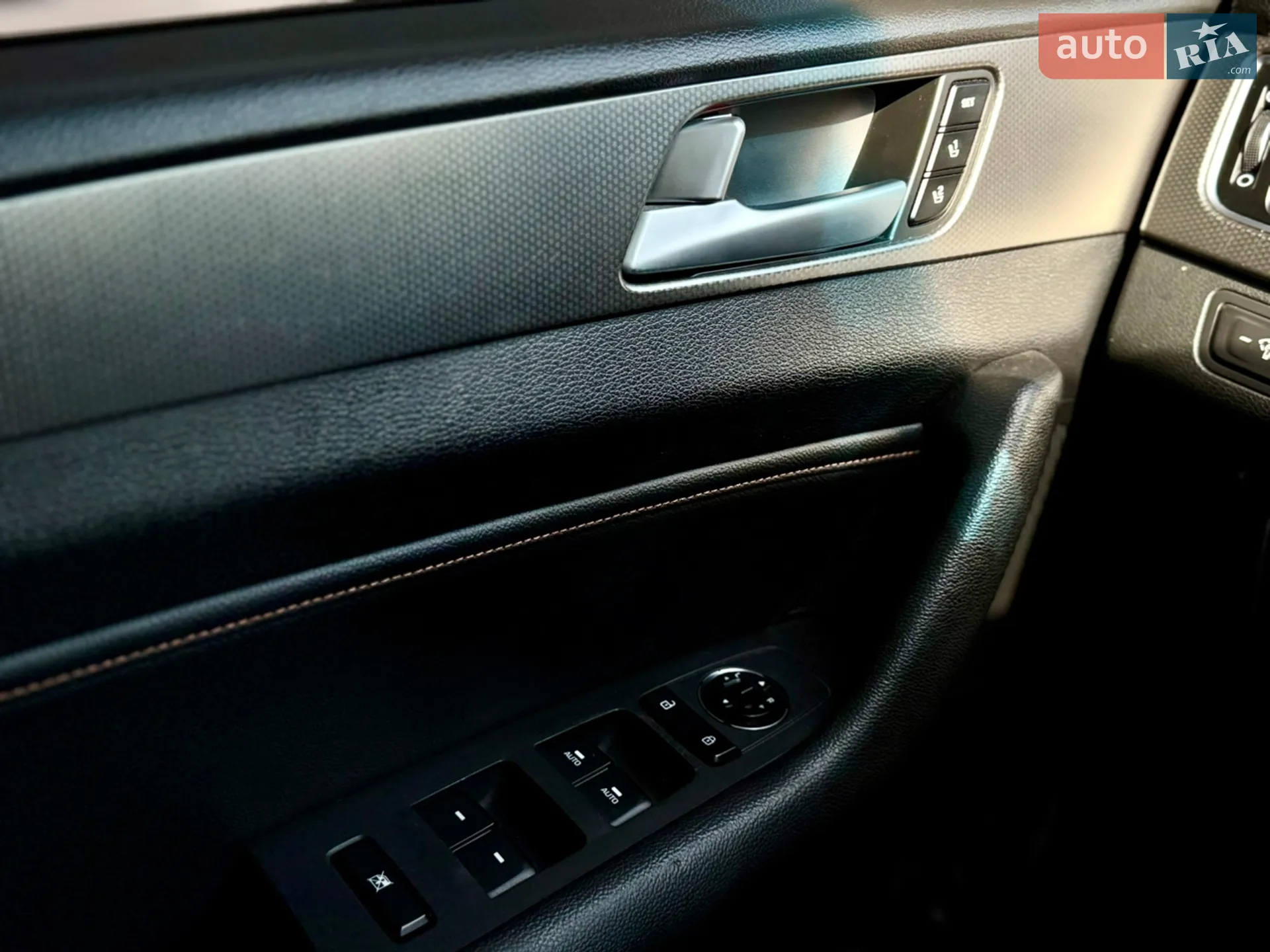 2014 Hyundai Sonata - мініатюра 9