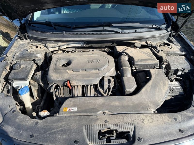 Седан Hyundai Sonata 2016 в Лохвиці