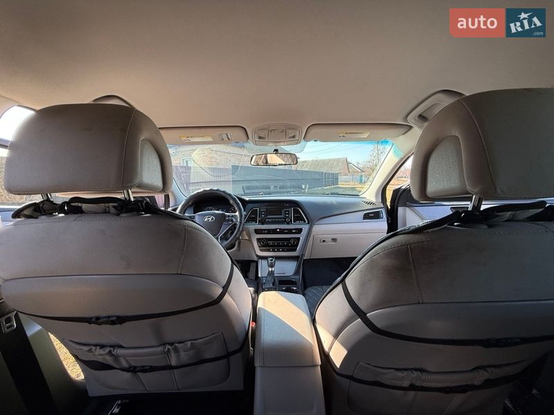 Седан Hyundai Sonata 2016 в Лохвиці