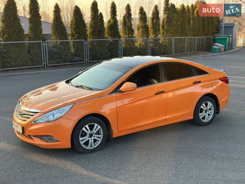 Седан Hyundai Sonata 2014 в Смеле