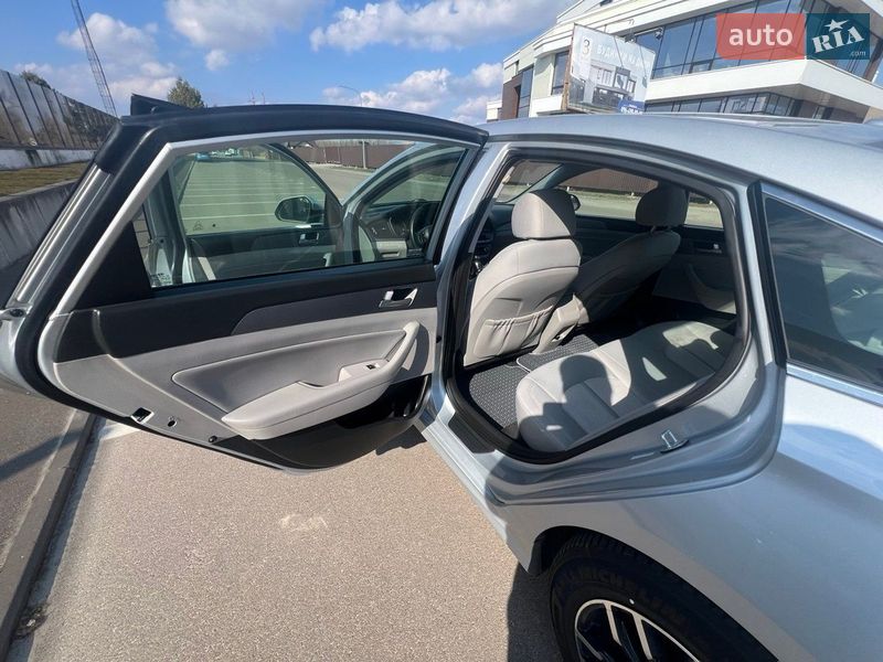 Седан Hyundai Sonata 2019 в Києві