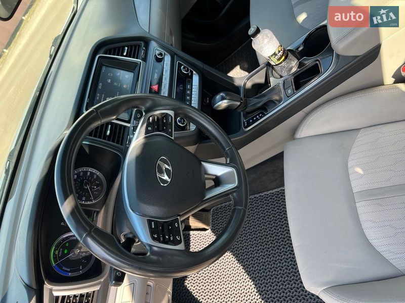 Седан Hyundai Sonata 2019 в Києві