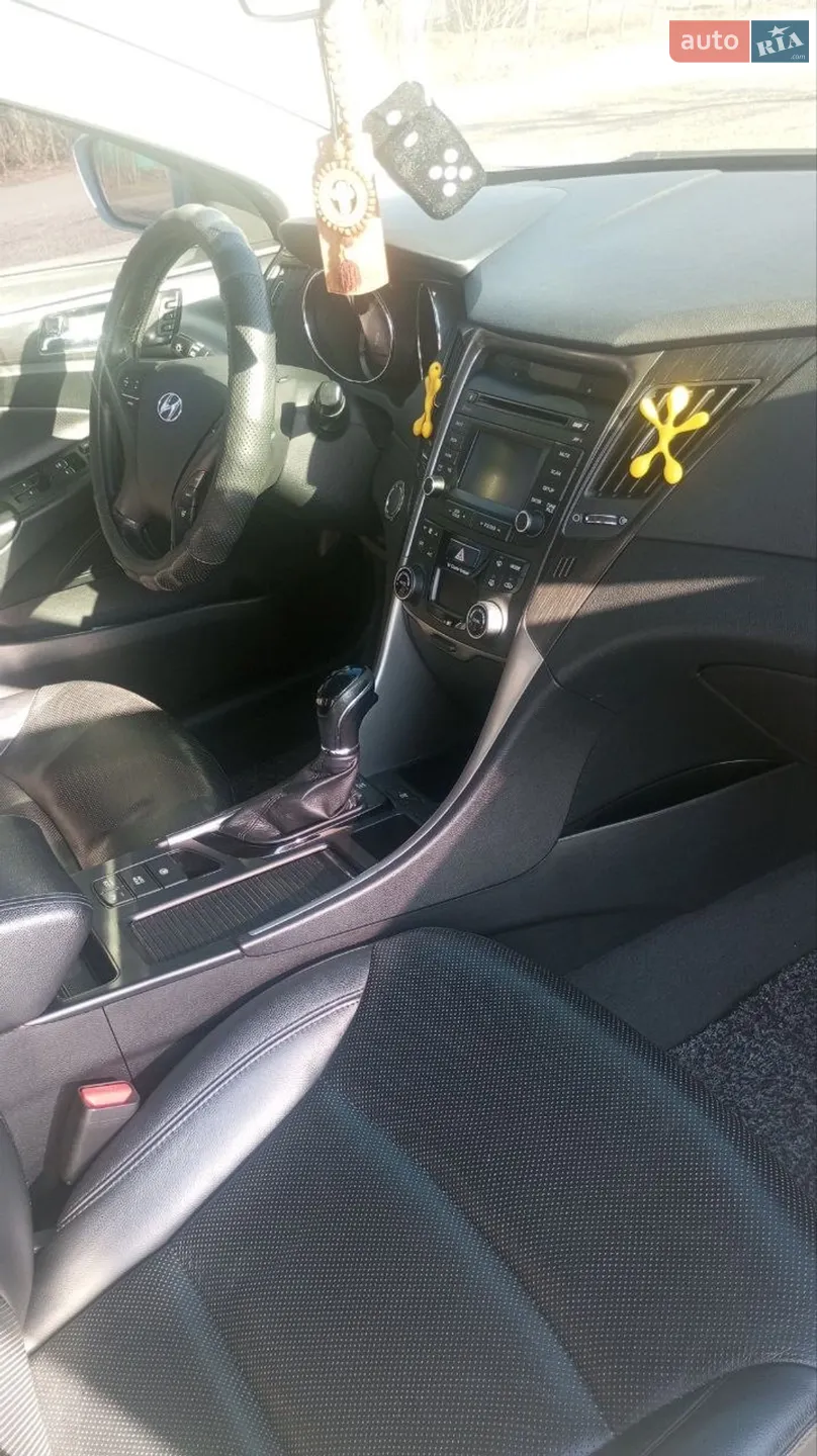 2013 Hyundai Sonata - мініатюра 22