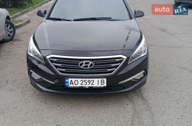 Седан Hyundai Sonata 2016 в Ужгороде