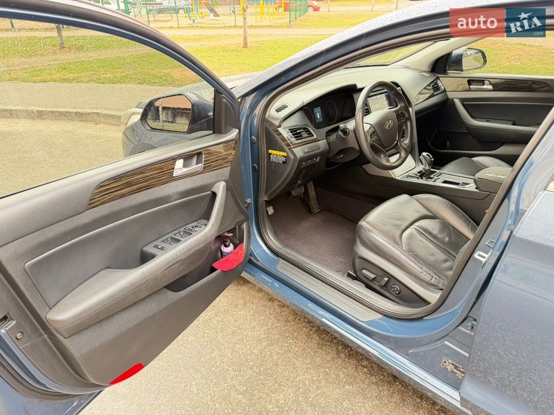 Седан Hyundai Sonata 2016 в Софиевской Борщаговке