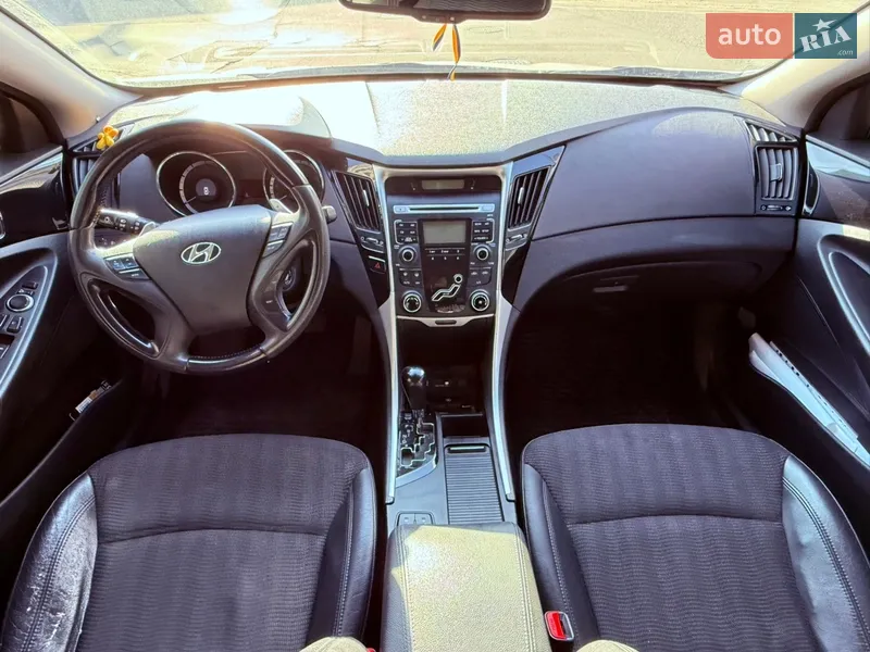 Hyundai Sonata 2010 VIN KMHEC41CBBA227259 фото оголошення 4 з 44