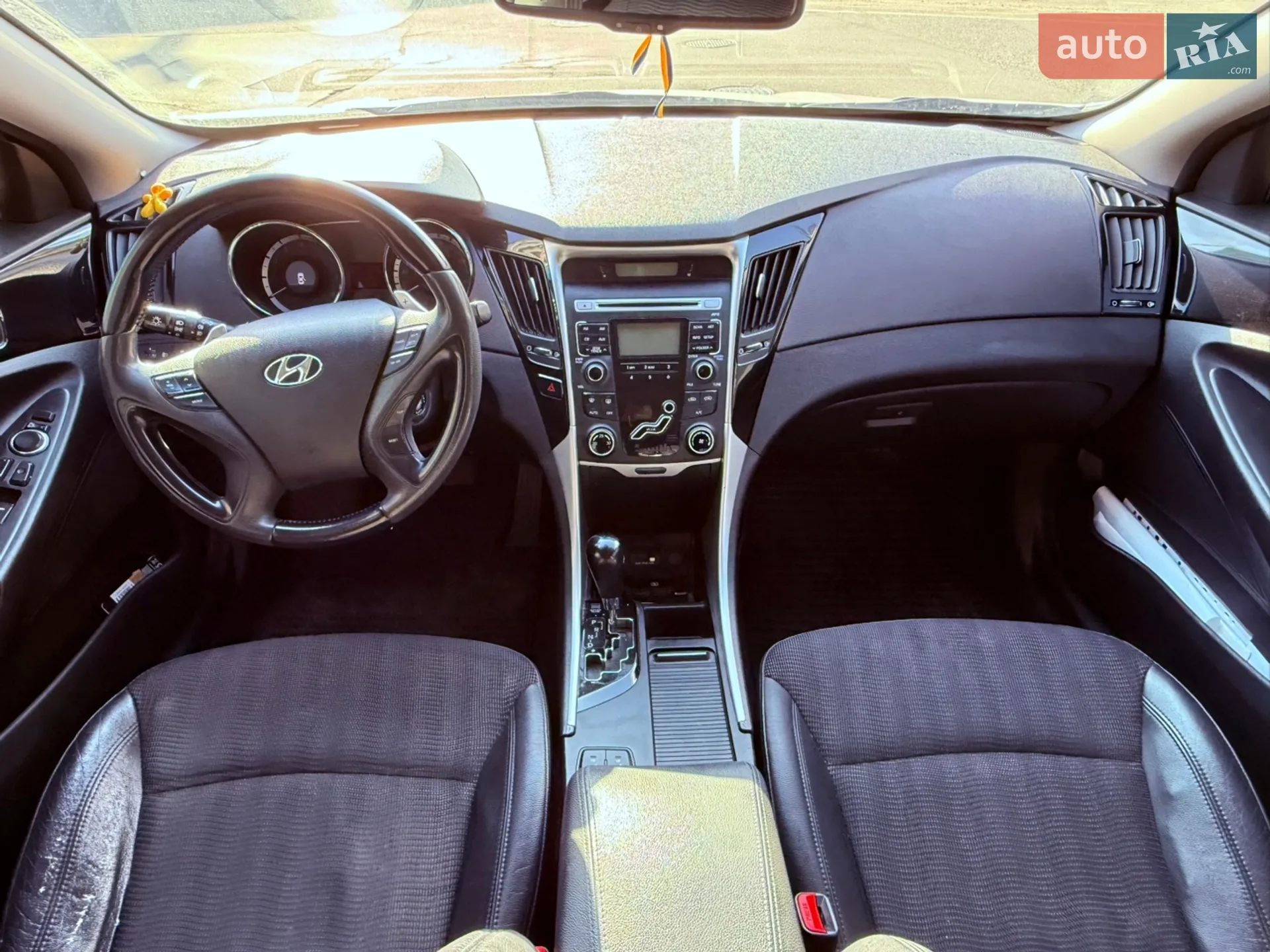 2010 Hyundai Sonata - мініатюра 4