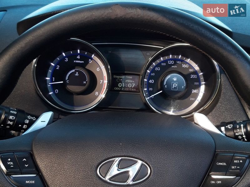 Седан Hyundai Sonata 2010 в Ромнах фото 30 Седан Hyundai Sonata 2010 в Ромнах