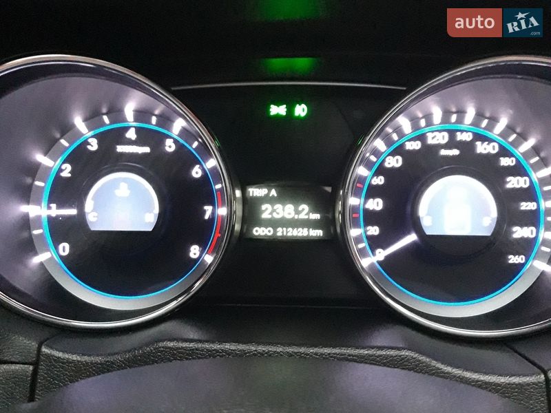 Седан Hyundai Sonata 2010 в Ромнах фото 41 Седан Hyundai Sonata 2010 в Ромнах