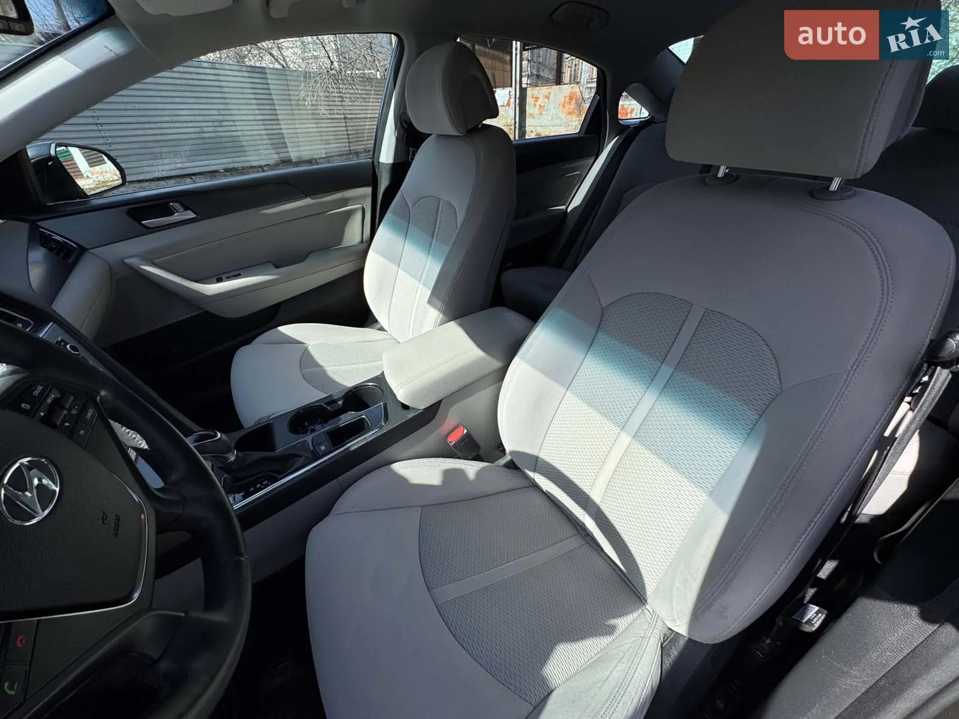2017 Hyundai Sonata - мініатюра 20