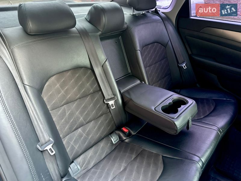 Седан Hyundai Sonata 2015 в Киеве фото 39 Седан Hyundai Sonata 2015 в Киеве