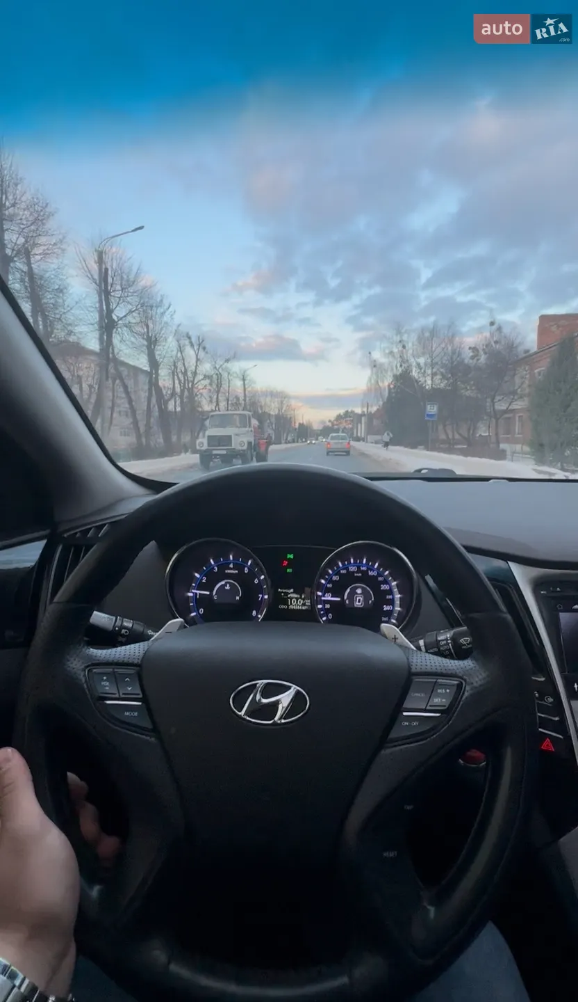 2010 Hyundai Sonata - мініатюра 2
