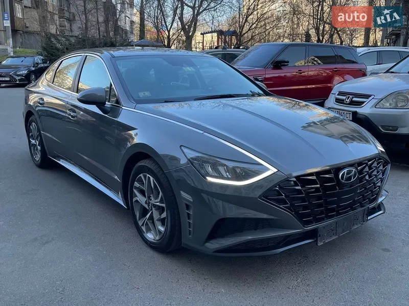 Hyundai Sonata