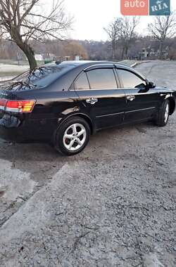 Седан Hyundai Sonata 2006 в Ржищеве