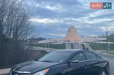 Седан Hyundai Sonata 2014 в Ивано-Франковске
