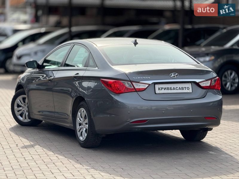 Седан Hyundai Sonata 2012 в Кривом Роге