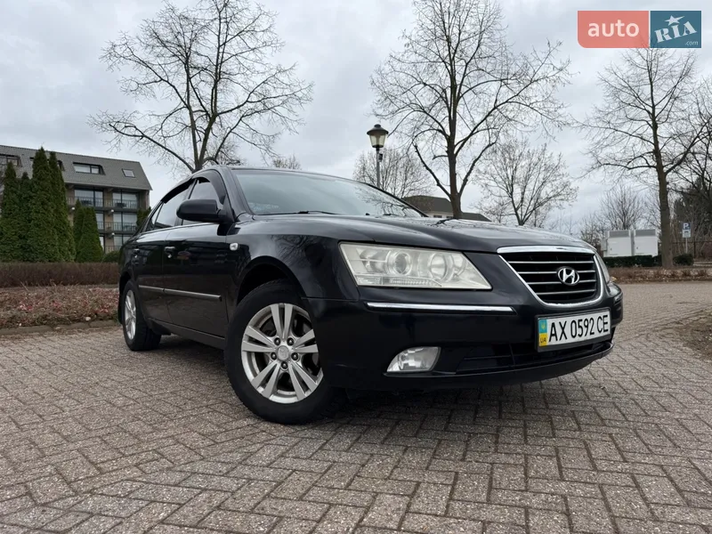 Hyundai Sonata 2010