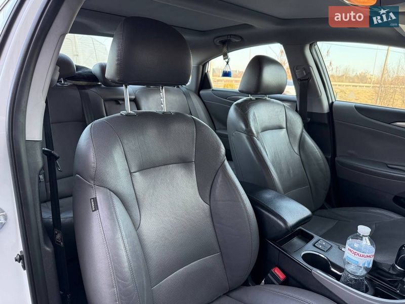Седан Hyundai Sonata 2013 в Стрые фото 28 Седан Hyundai Sonata 2013 в Стрые