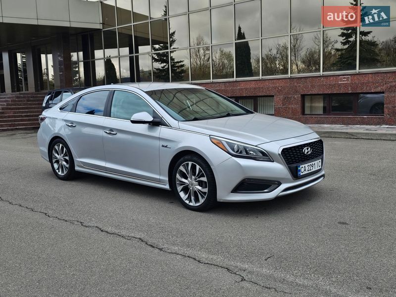 Седан Hyundai Sonata 2015 в Киеве фото 12 Седан Hyundai Sonata 2015 в Киеве