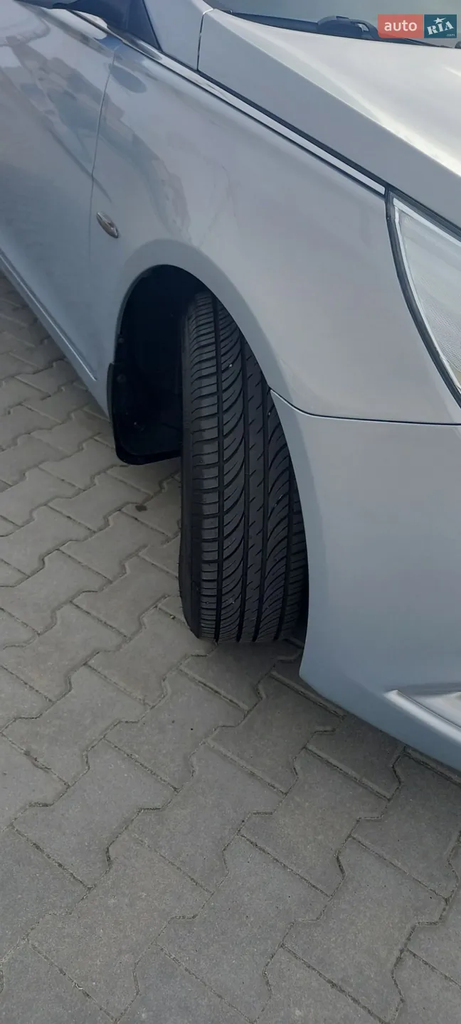 2011 Hyundai Sonata - мініатюра 17