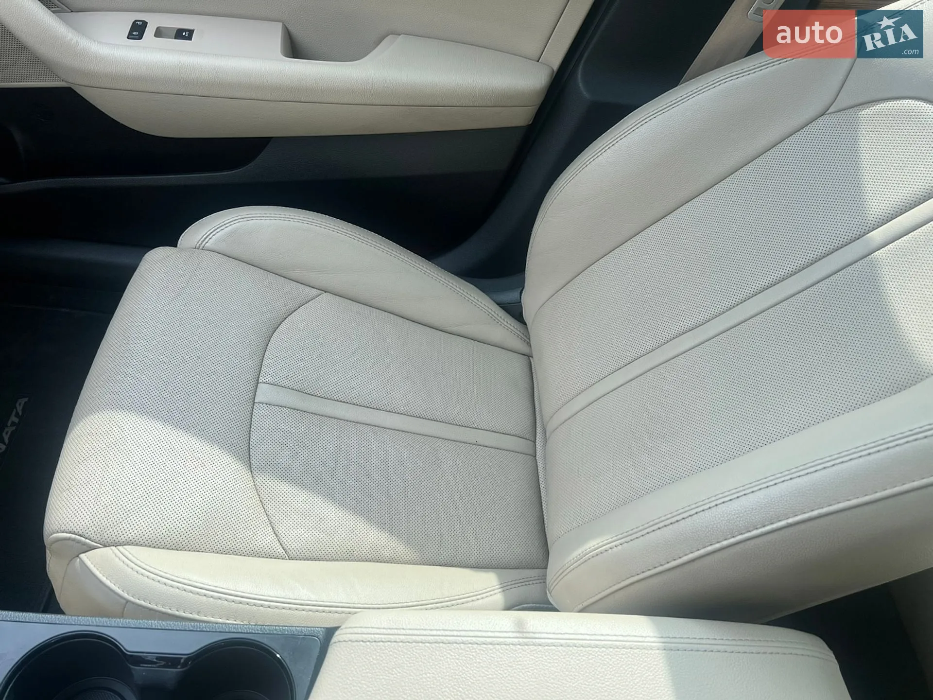 2015 Hyundai Sonata - мініатюра 19