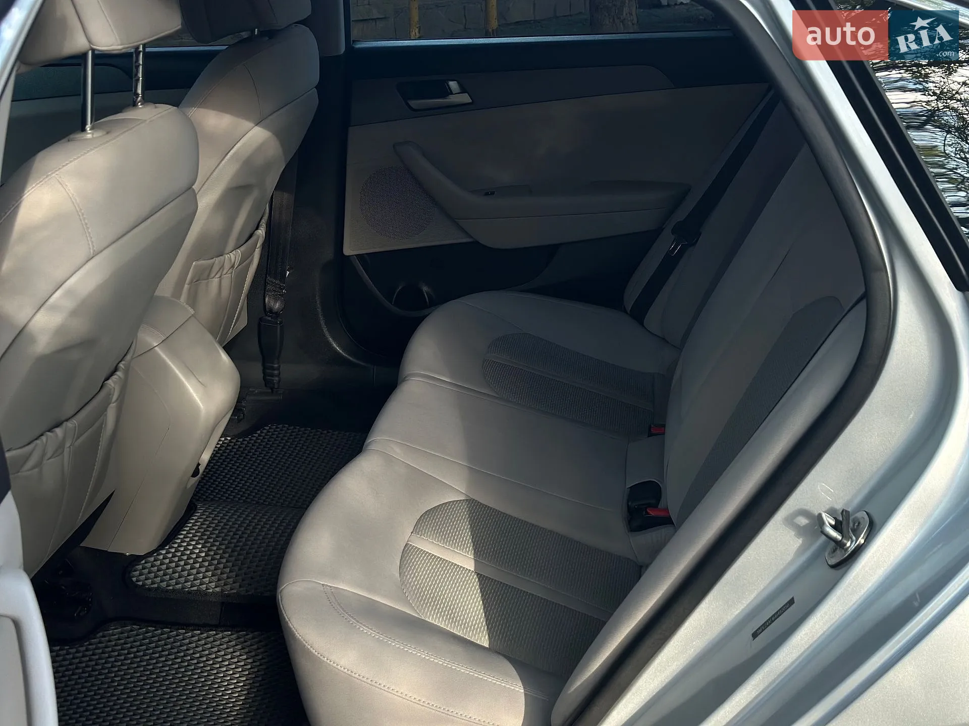 2016 Hyundai Sonata - мініатюра 43
