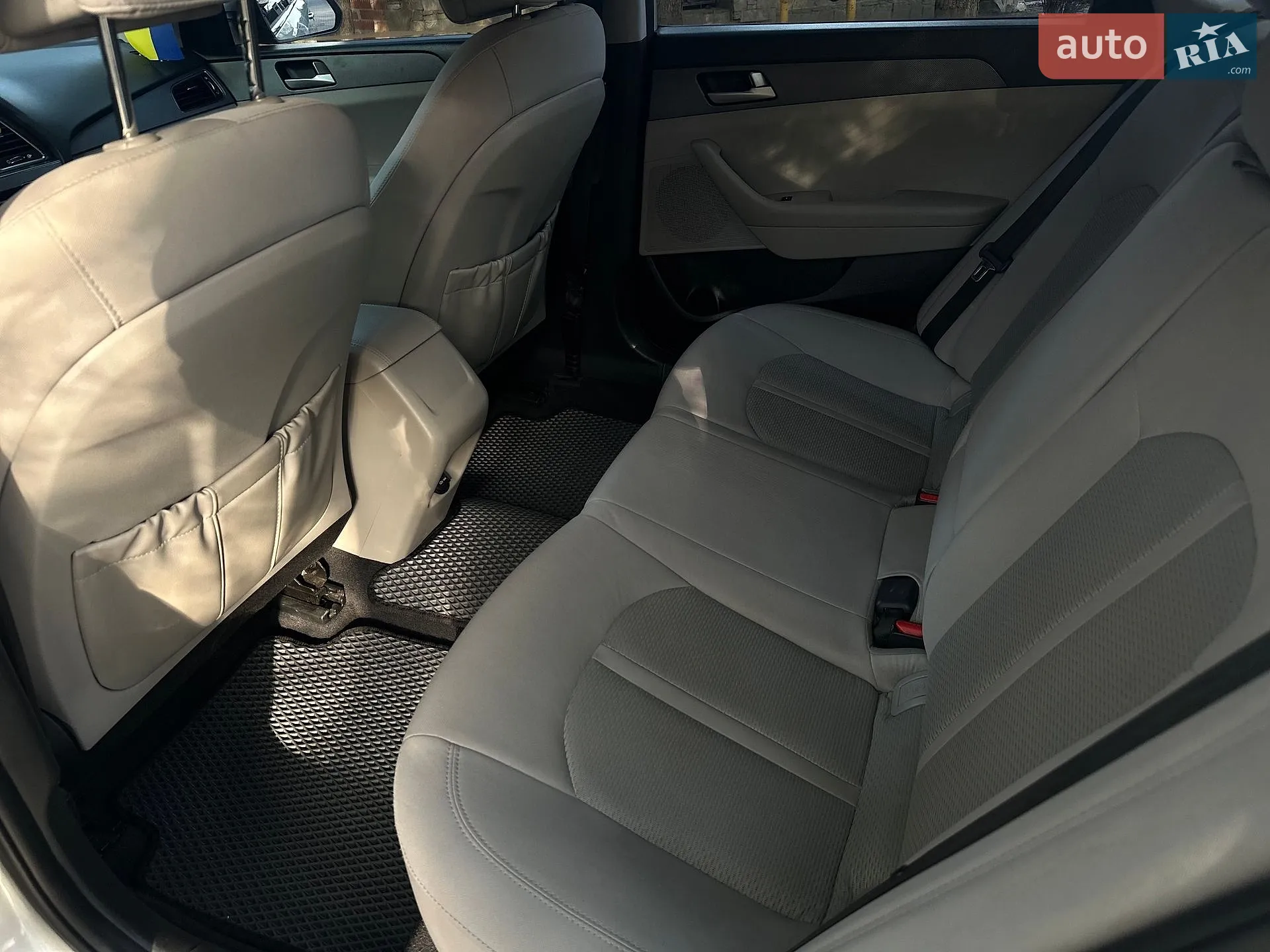 2016 Hyundai Sonata - мініатюра 44