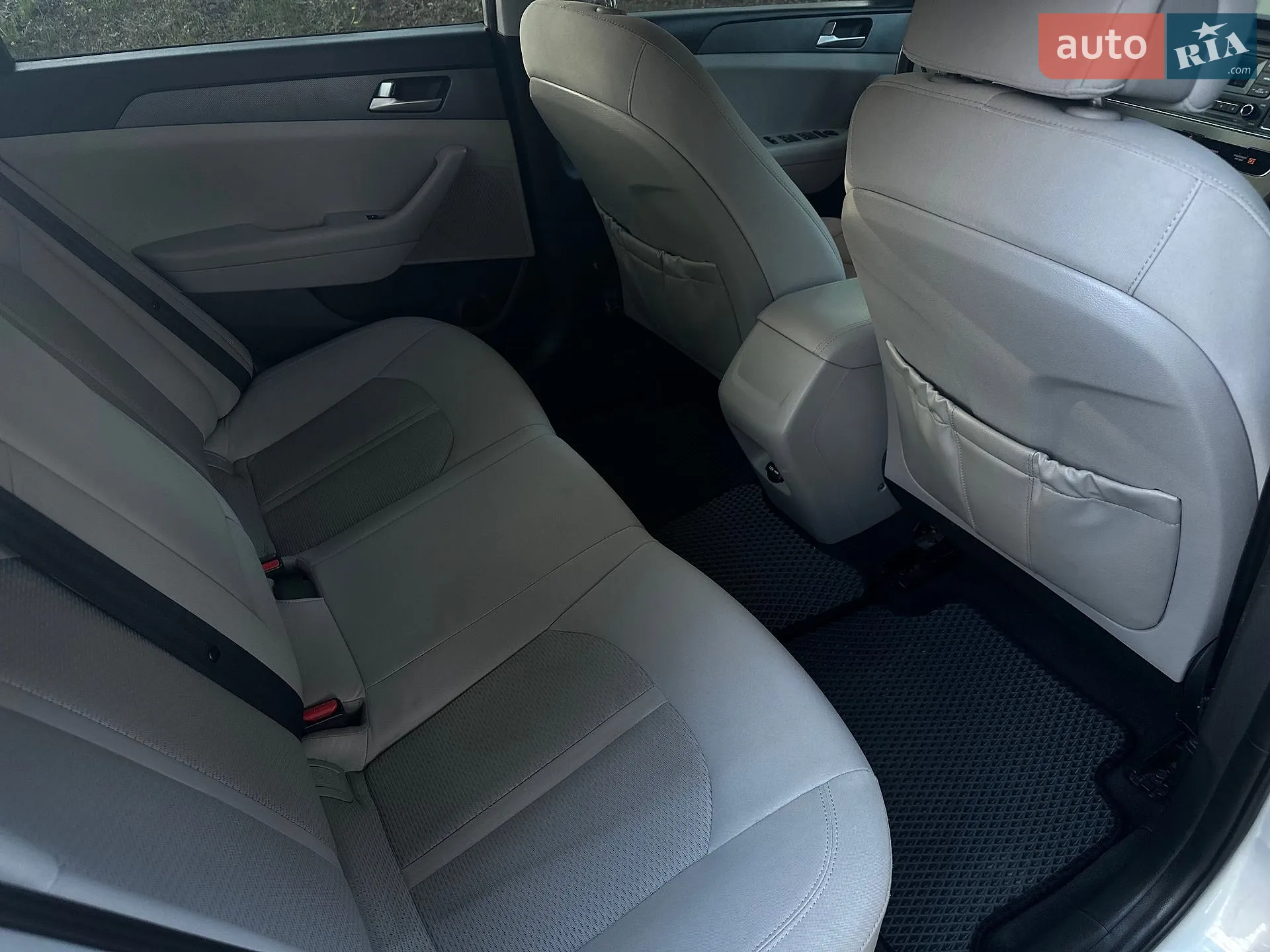2016 Hyundai Sonata - мініатюра 47