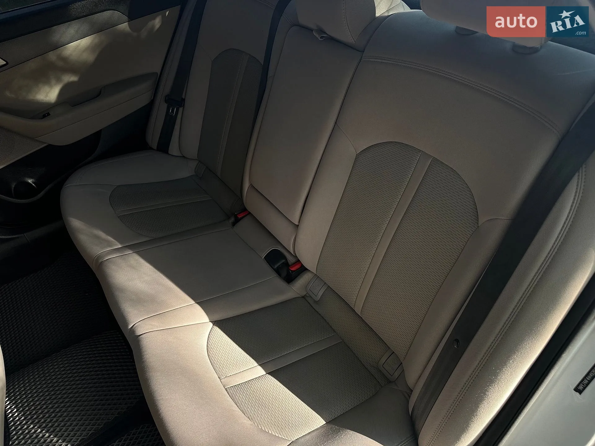 2016 Hyundai Sonata - мініатюра 48