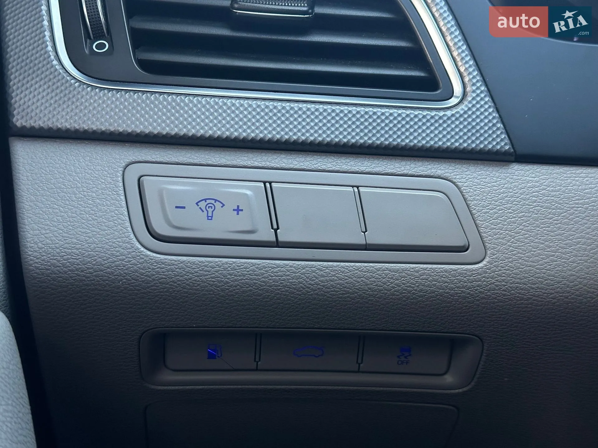 2016 Hyundai Sonata - мініатюра 61