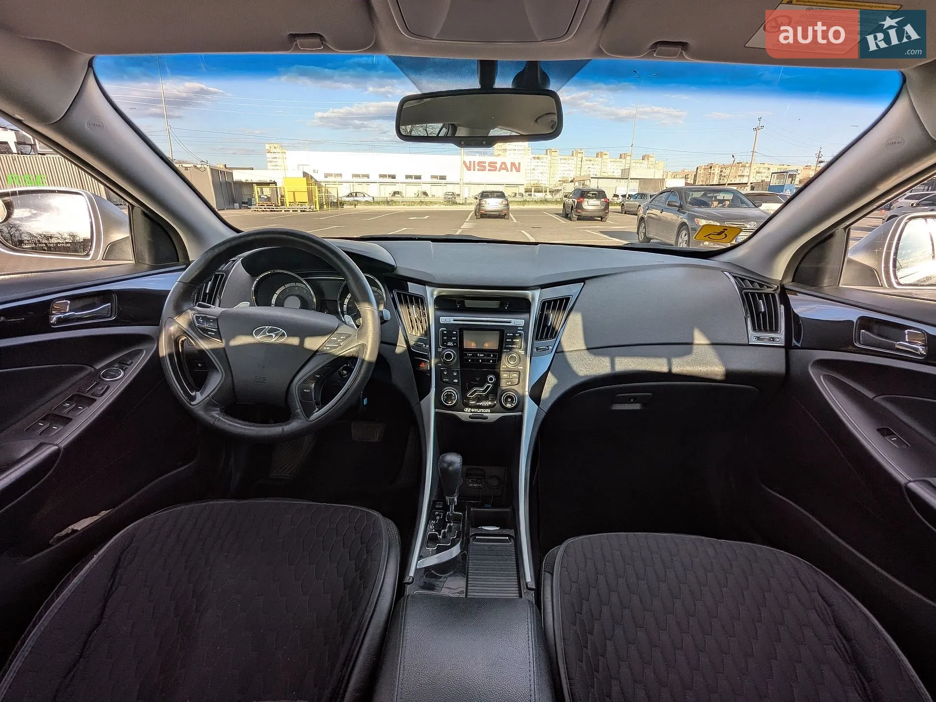 2010 Hyundai Sonata - мініатюра 18