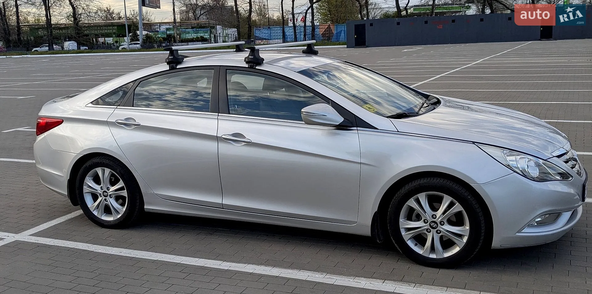 2010 Hyundai Sonata - мініатюра 5